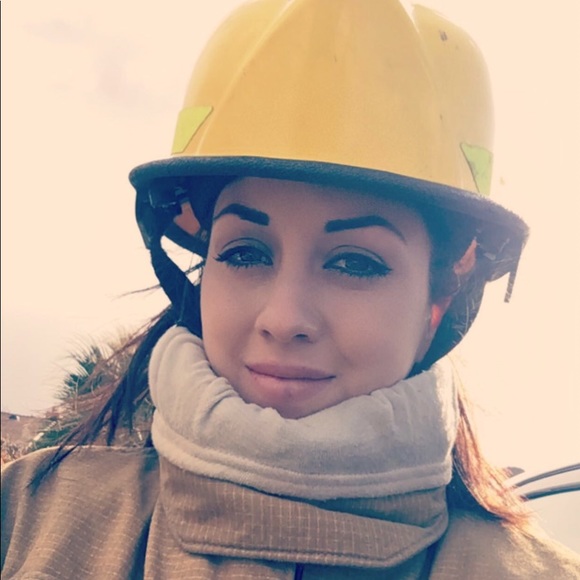 Meet your posher - Picture 2 of 2